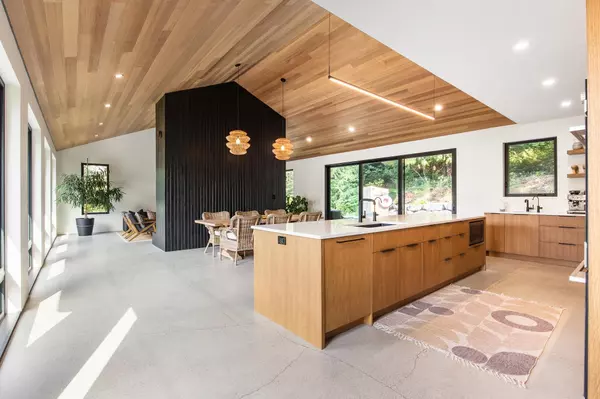 Chilliwack, BC V4Z 1G7,48811 Elk View RD