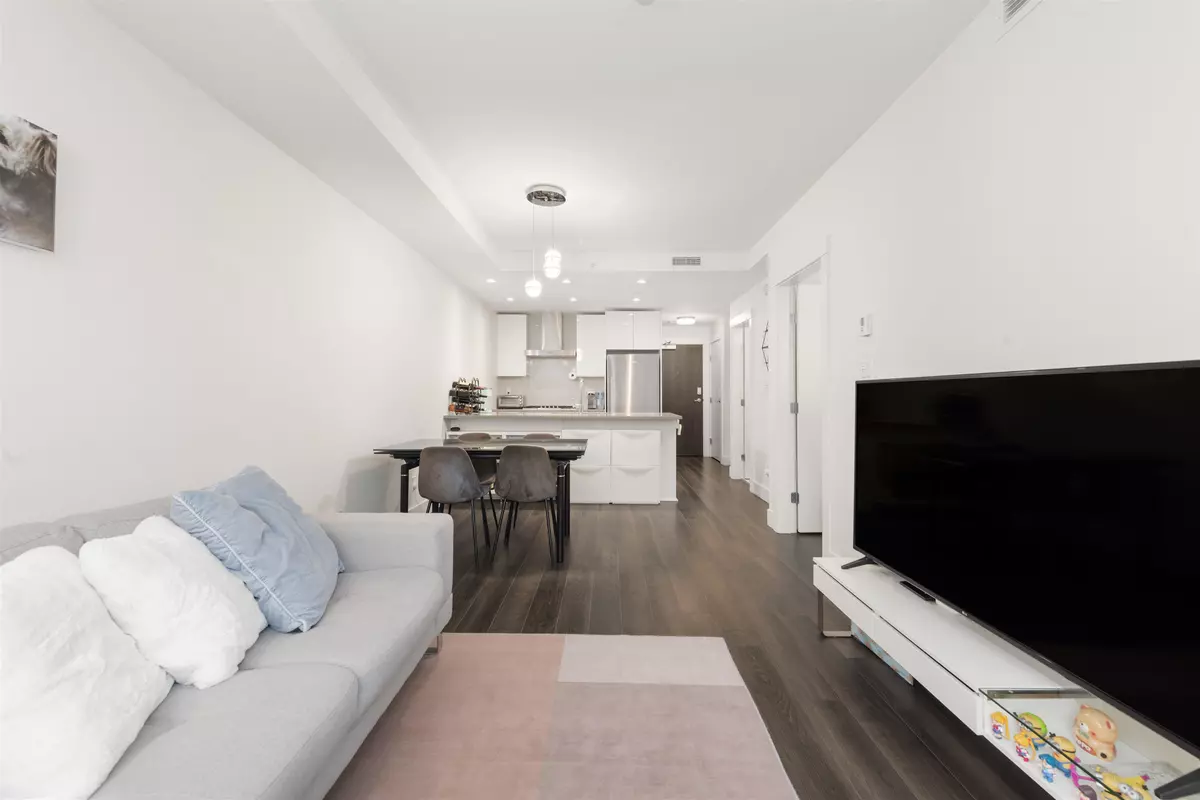 Richmond, BC V6W 0B8,10780 No. 5 RD #507