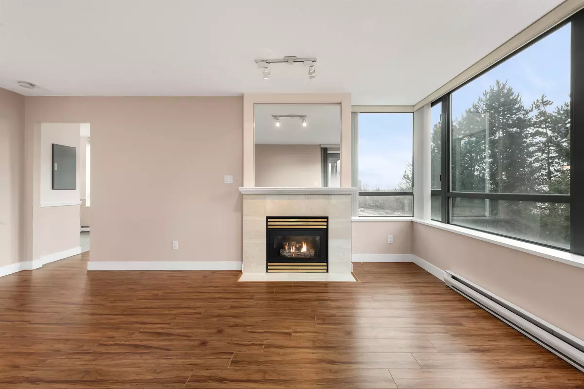 Burnaby, BC V5E 4K2,6622 Southoaks CRES #306