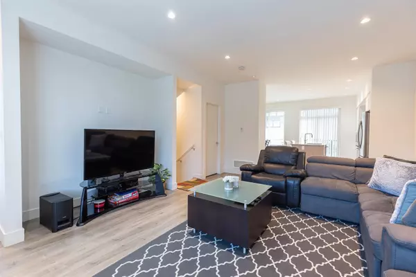 Delta, BC V4E 0A5,11188 72 AVE #13