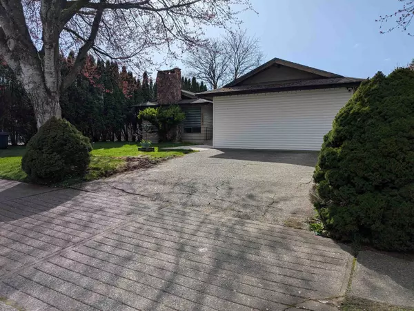 Surrey, BC V3S 4Y2,6099 172 ST
