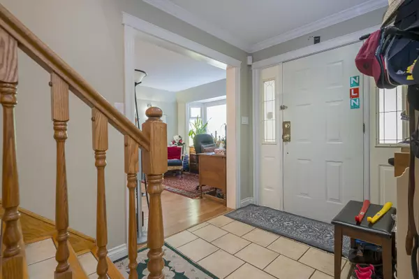 Surrey, BC V3R 5Y1,14710 106 AVE