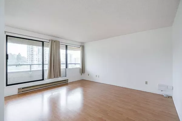 New Westminster, BC V3M 6B2,1026 Queens AVE #906