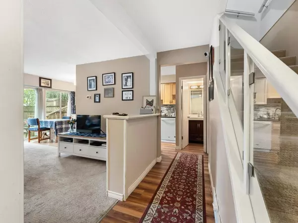 Surrey, BC V3R 4H8,10595 153 ST #5