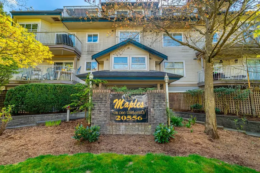 20556 113 AVE #402, Maple Ridge, BC V2X 1Z3
