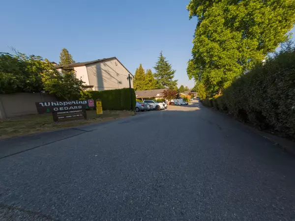 9270 122 ST #702, Surrey, BC V3V 4L5