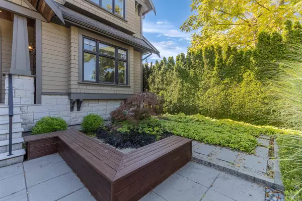 Vancouver, BC V6R 2M7,4698 W 11th AVE