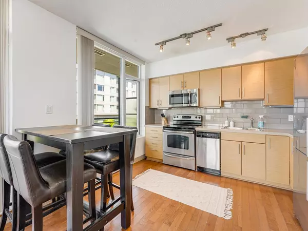 Burnaby, BC V5A 0B9,9009 Cornerstone Mews #510