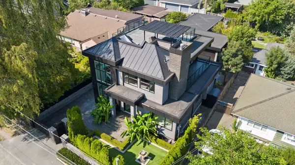 Vancouver, BC V6R 1R6,4623 W 4th AVE