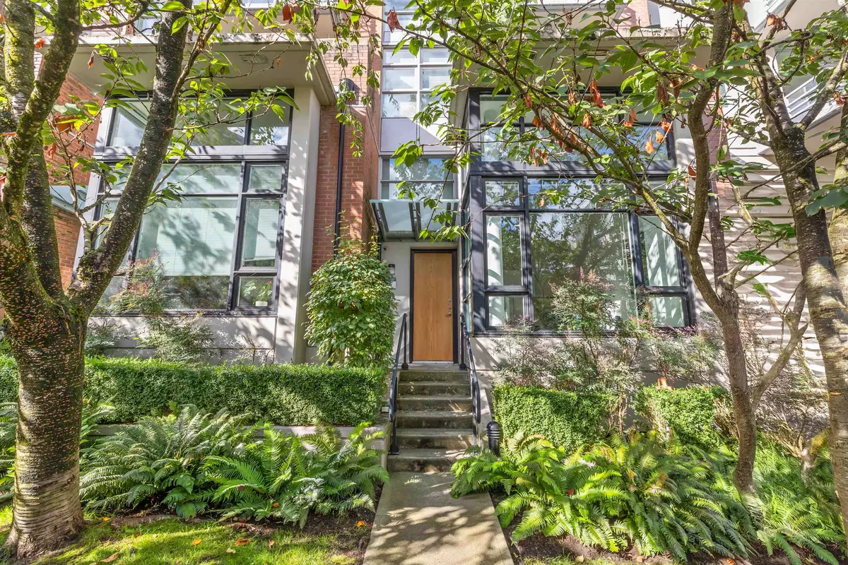Vancouver, BC V5T 3L1,2727 Sophia ST