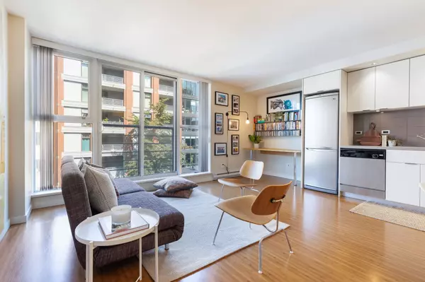 Vancouver, BC V6A 0B2,168 Powell ST #507