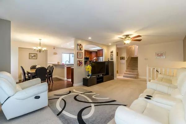 Surrey, BC V3R 7A9,14928 93a AVE