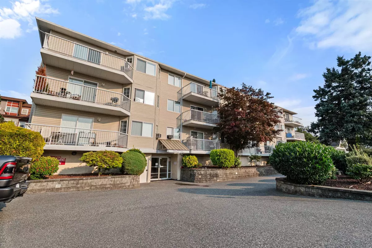 Chilliwack, BC V2P 4J3,8934 Mary ST #206