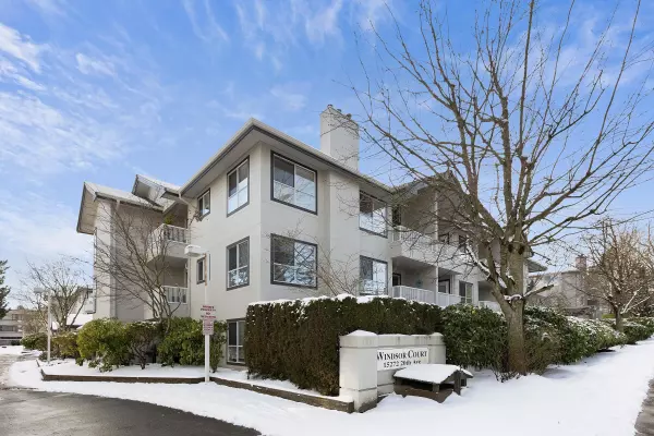 15272 20 AVE #209, Surrey, BC V4A 2A3