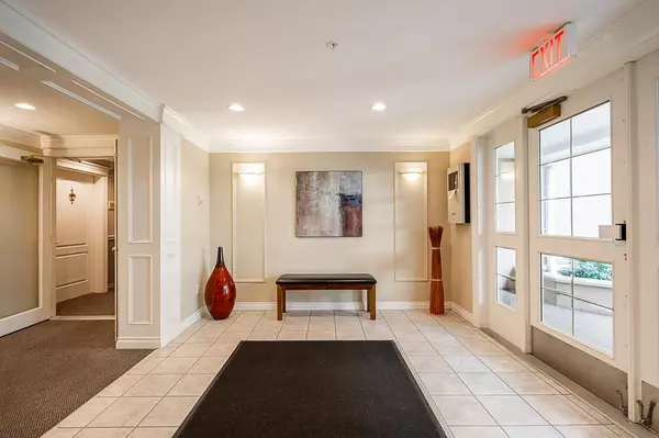 Delta, BC V4M 3K3,1250 55 ST #201