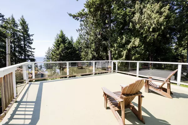1238 Gower Point RD, Gibsons, BC V0N 1V3