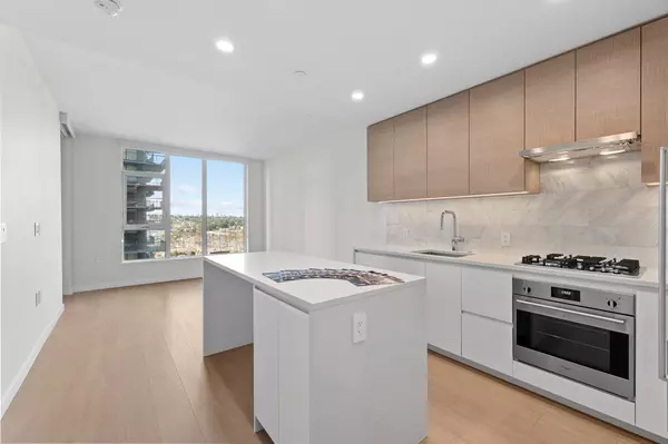 4168 Lougheed HWY #1004 Burnaby, BC V5C 0N9