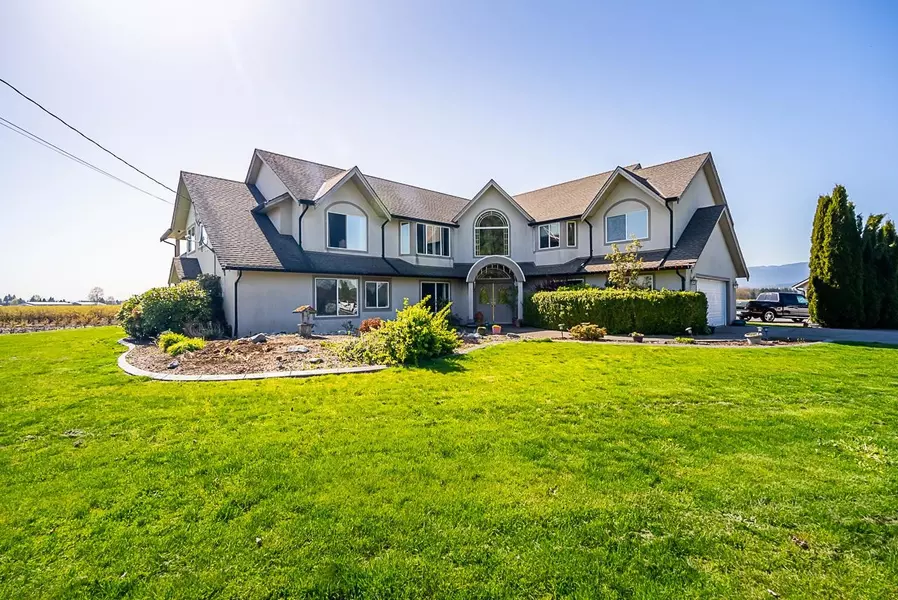 13795 Hale RD, Pitt Meadows, BC V3Y 1Z1