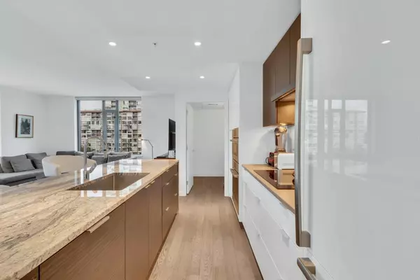 Vancouver, BC V6A 0H4,1678 Pullman Porter ST #506