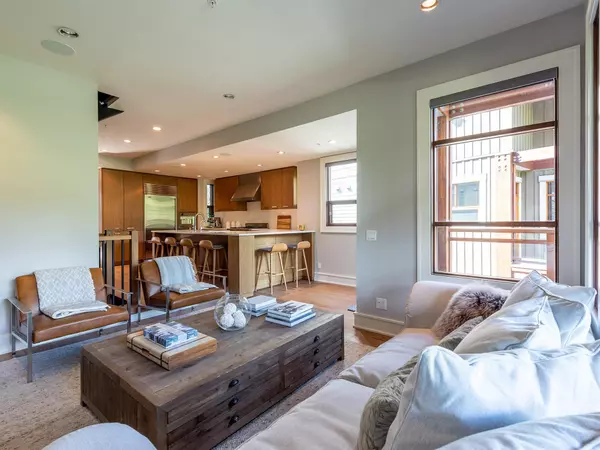 Whistler, BC V8E 0W9,7124 Nancy Greene DR #25