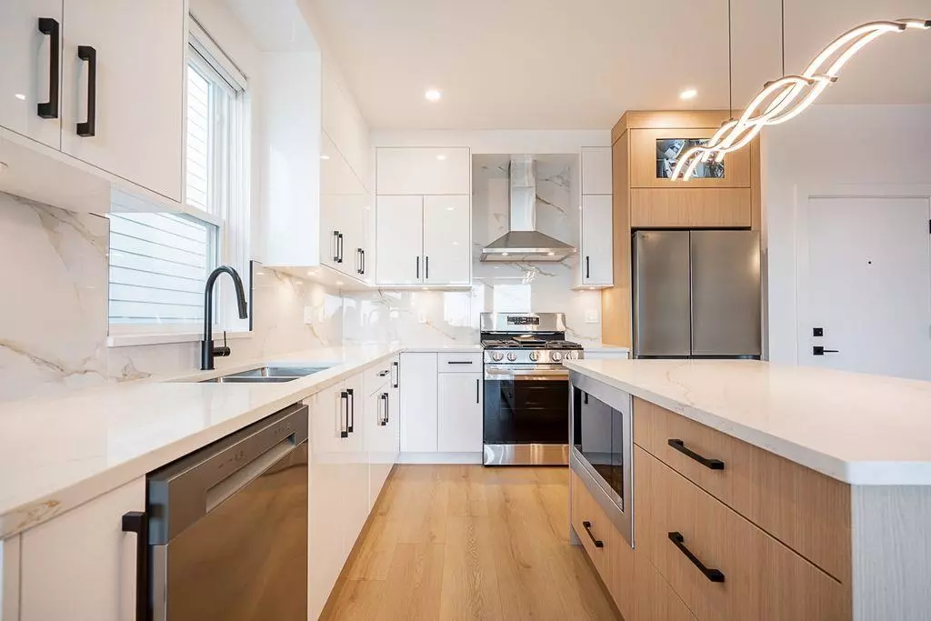 Surrey, BC V3S 9X7,16697 16 AVE #101