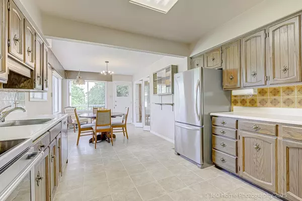 Surrey, BC V3V 2G3,11515 97a AVE