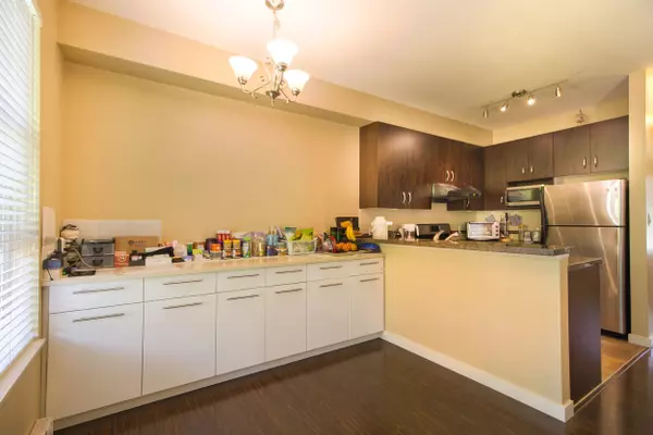 Richmond, BC V6V 0A1,22380 Sharpe AVE #22