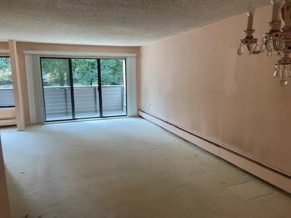 Richmond, BC V7C 4C3,8880 No. 1 RD #124