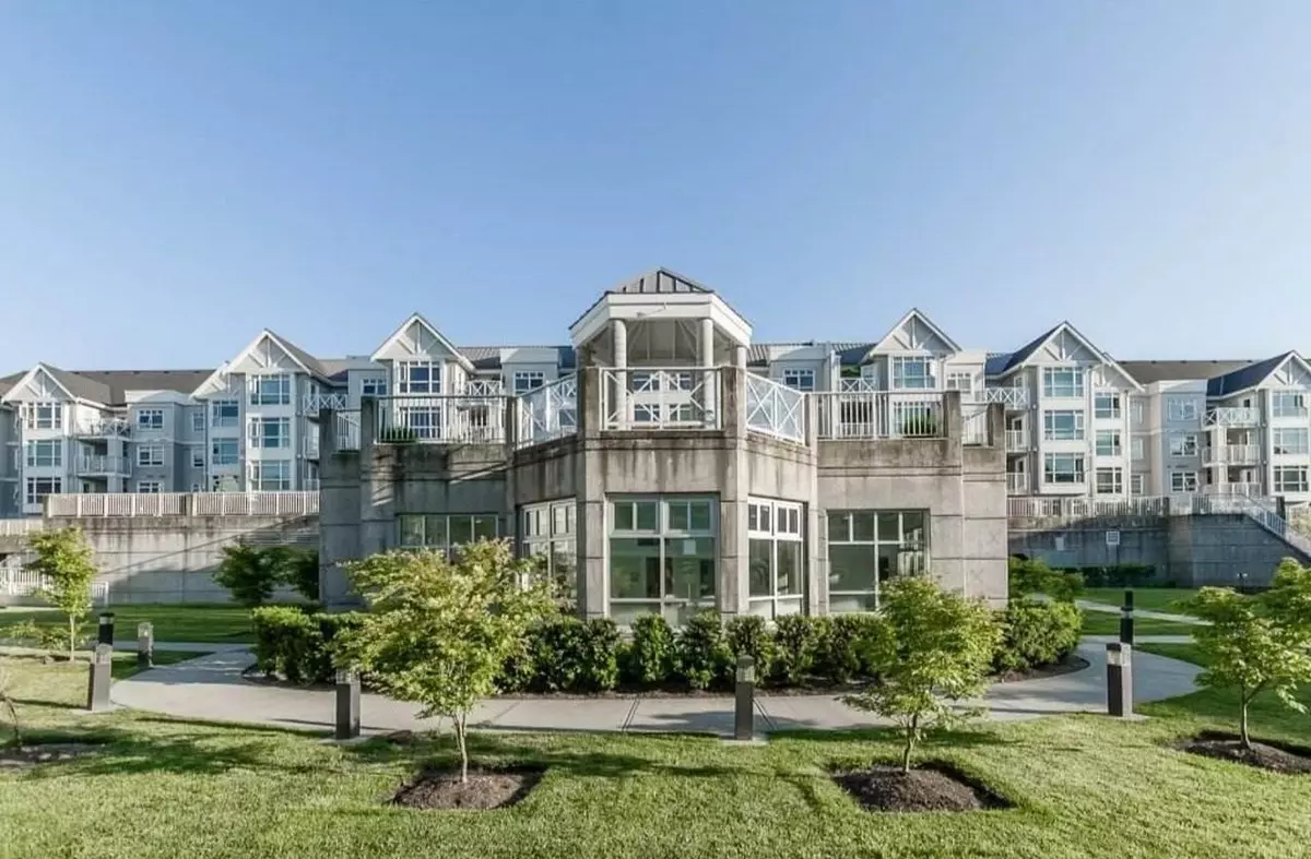 Port Moody, BC V3H 5C8,3122 Saint Johns ST #328