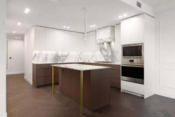 Vancouver, BC V6R 0G4,3668 W 10th AVE #101