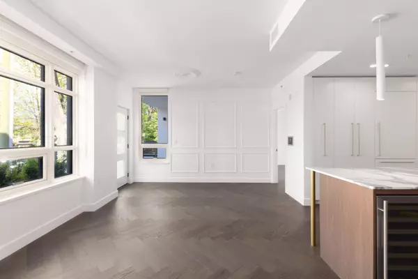 Vancouver, BC V6R 0G4,3668 W 10th AVE #101