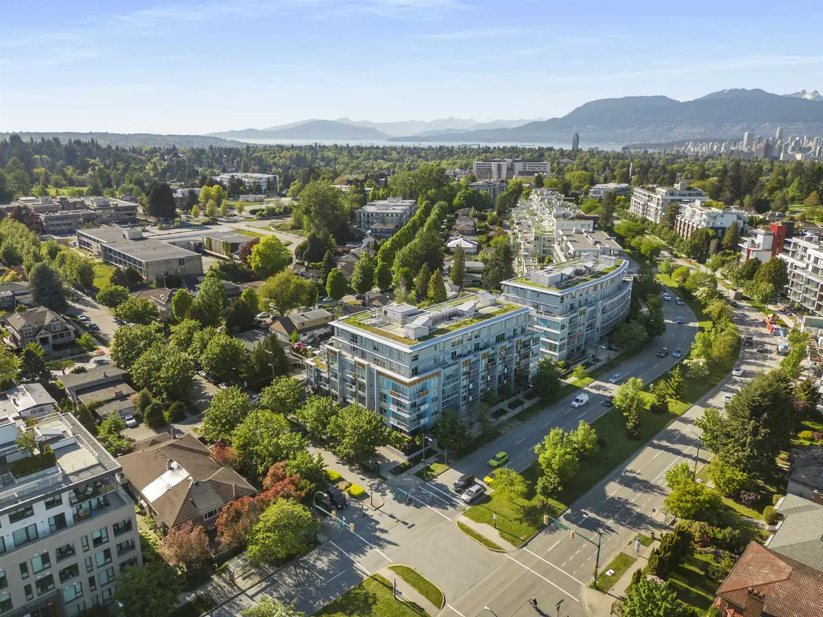 Vancouver, BC V5Z 2Z6,5289 Cambie ST #303