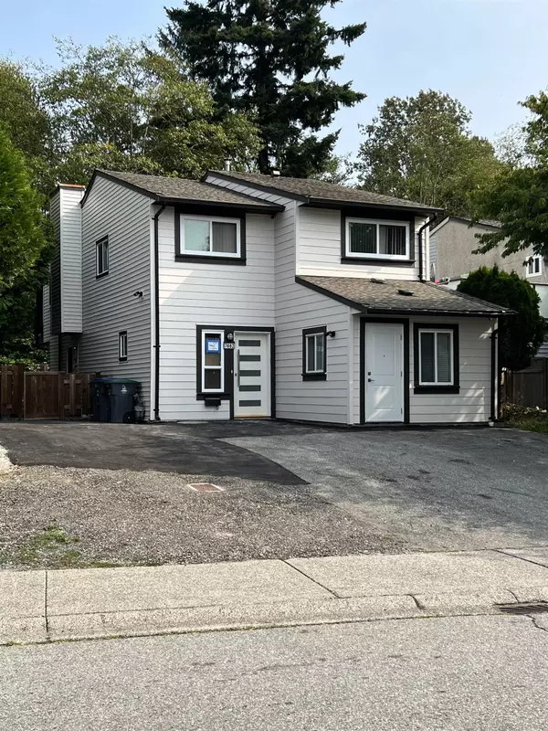 7662 125 ST, Surrey, BC V3W 7W4