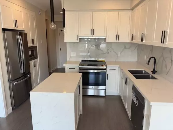 Maple Ridge, BC V2X 5Y6,12109 223 ST #422