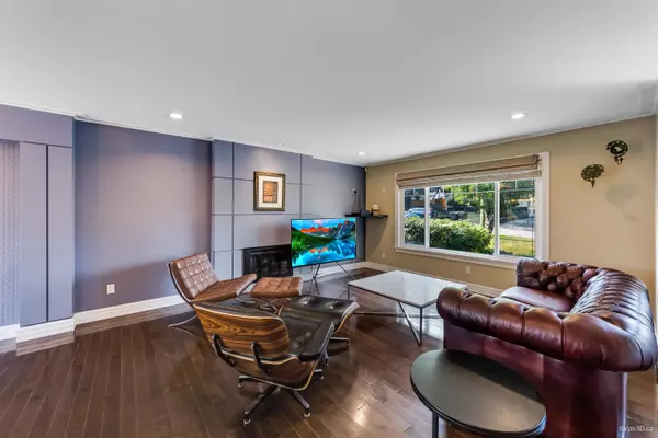 Burnaby, BC V5E 3C8,6142 Leibly AVE