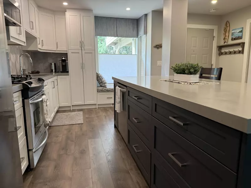 15804 Mcbeth RD, Surrey, BC V4A 5X3