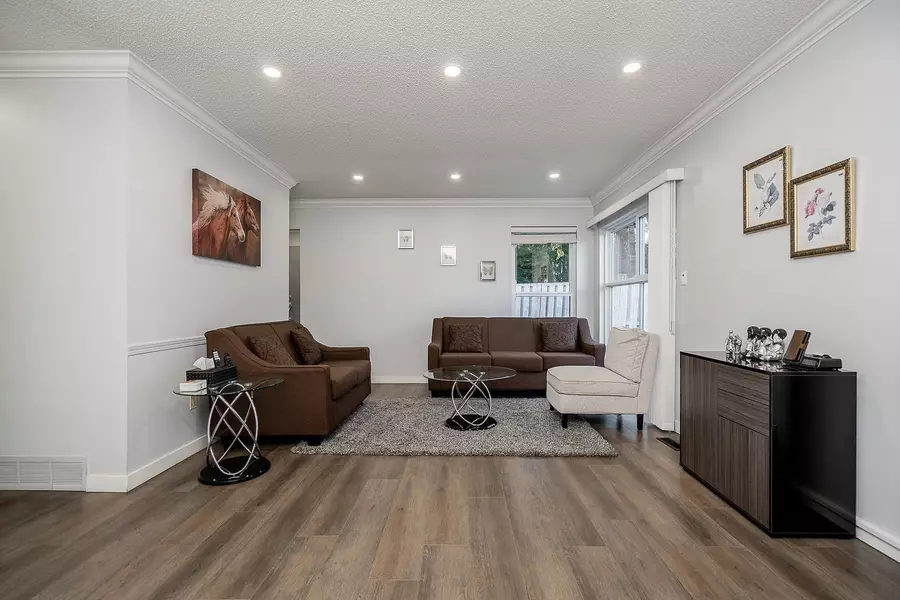 1648 St. Albert AVE, Port Coquitlam, BC V3B 5E7