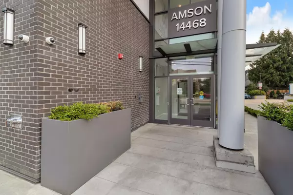 Surrey, BC V3S 0B6,14468 72 AVE #A404