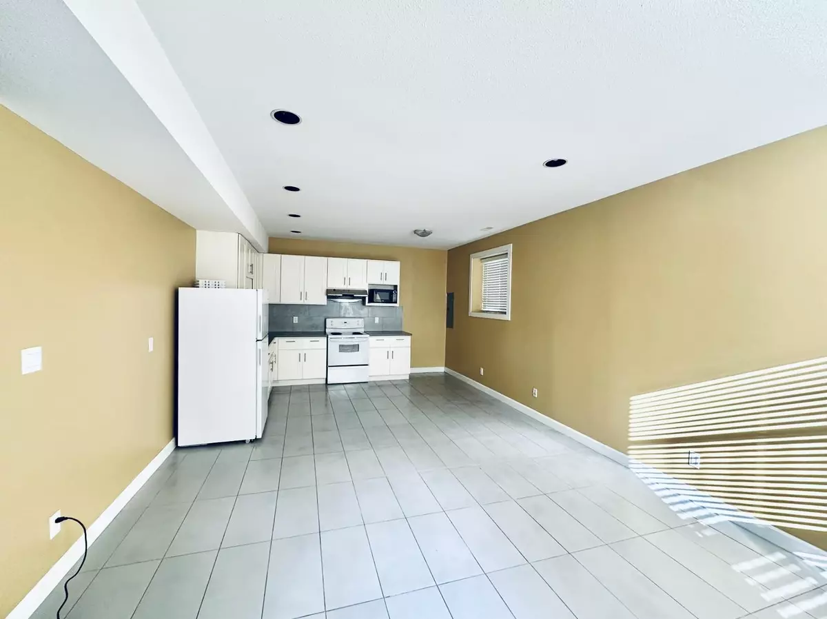 Surrey, BC V4N 5G6,110xx 168 ST