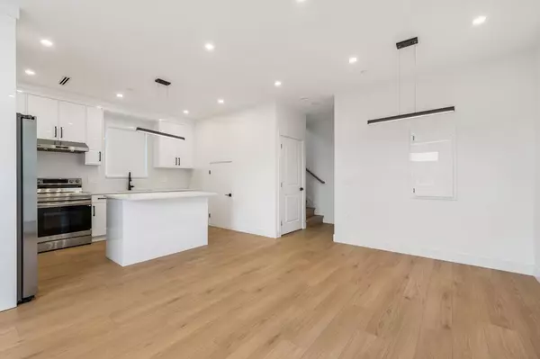 Vancouver, BC V5R 5A1,4705 Killarney ST