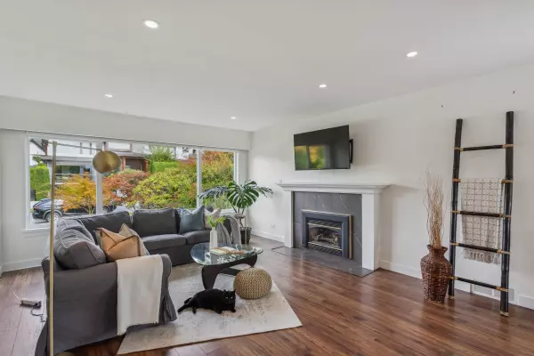 North Vancouver, BC V7R 1S7,935 Beaconsfield RD