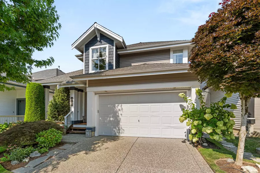 20123 69 AVE, Langley, BC V2Y 2Z8