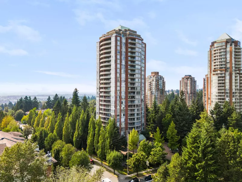 6888 Station Hill DR #905, Burnaby, BC V3N 4X5