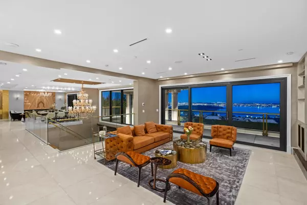 1337 Camridge RD West Vancouver, BC V7S 2M7