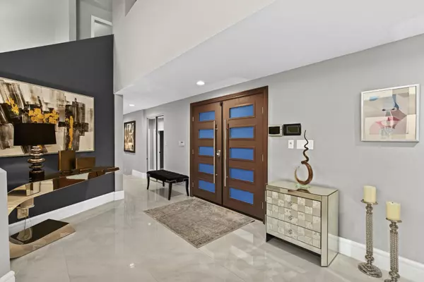 West Vancouver, BC V7S 2C5,1130 Eyremount DR