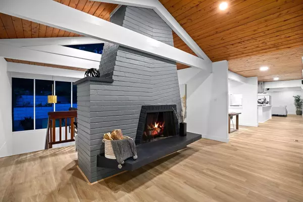 West Vancouver, BC V7S 1G7,530 Hadden DR