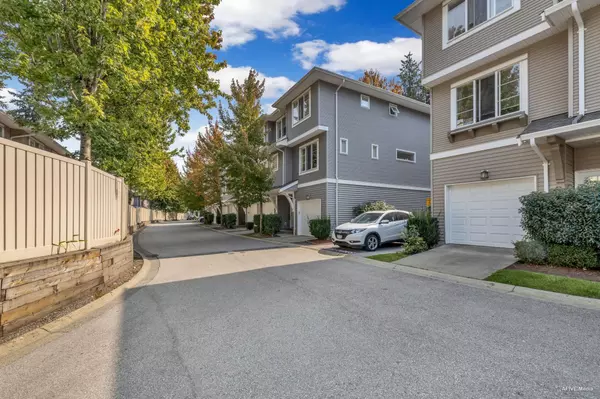 Surrey, BC V3S 8A6,15155 62a AVE #111