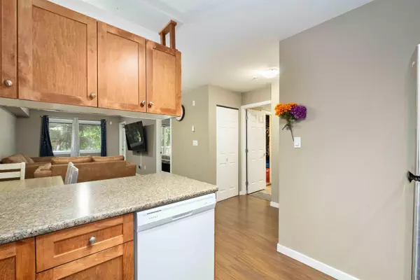 33960 Old Yale RD #101 Abbotsford, BC V2S 2J9