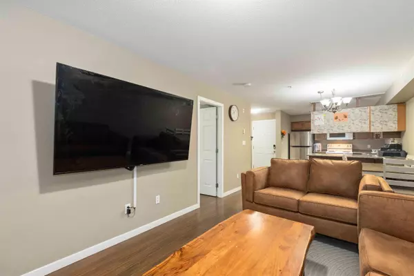 Abbotsford, BC V2S 2J9,33960 Old Yale RD #101