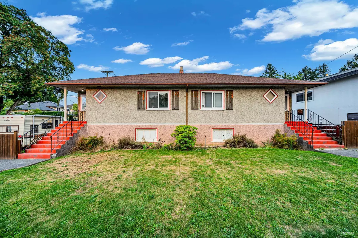 Burnaby, BC V5H 2K8,5514 Smith AVE